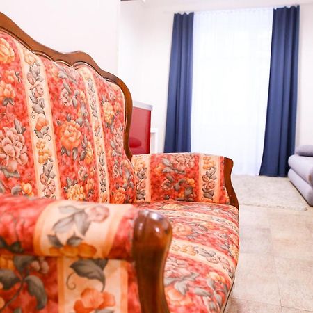 Stefania Apartment Centre Prague Luaran gambar