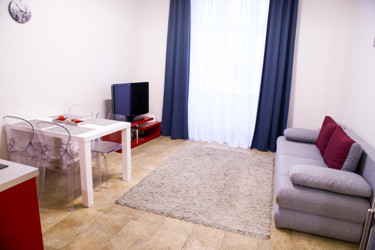 Stefania Apartment Centre Prague Luaran gambar